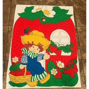 Vintage 1981 Strawberry Shortcake Quilted Fabric Panel Child Lap Throw Blanket